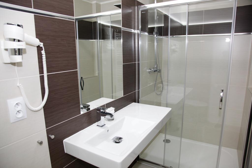Pension Dvorak Karlovy Vary Rom bilde